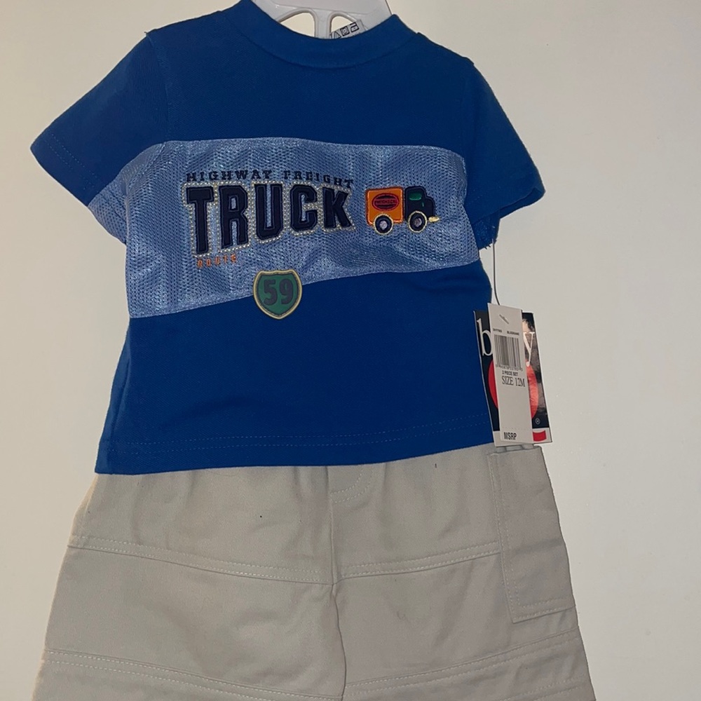 NWT truck short set. Khaki shorts with blue T